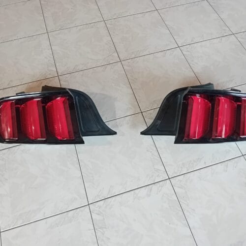 FARO POSTERIORE DX FORD MUSTANG 2015/2017