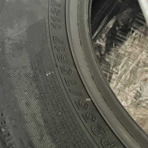 YOKOHAMA GEOLANDAR A/T G015 255/75R17