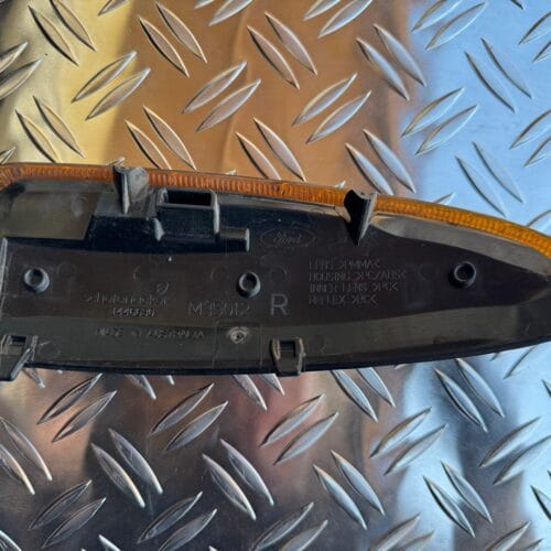 PLASTICA INDICATORE DIREZIONE SPECCHIETTO LAT DX F250/F350