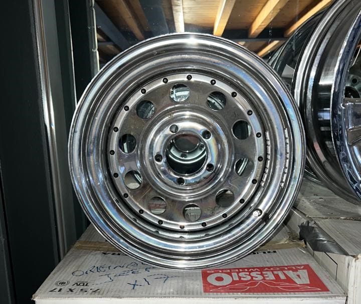 CERCHI IN ACCIAIO JEEP 15" 5 FORI
