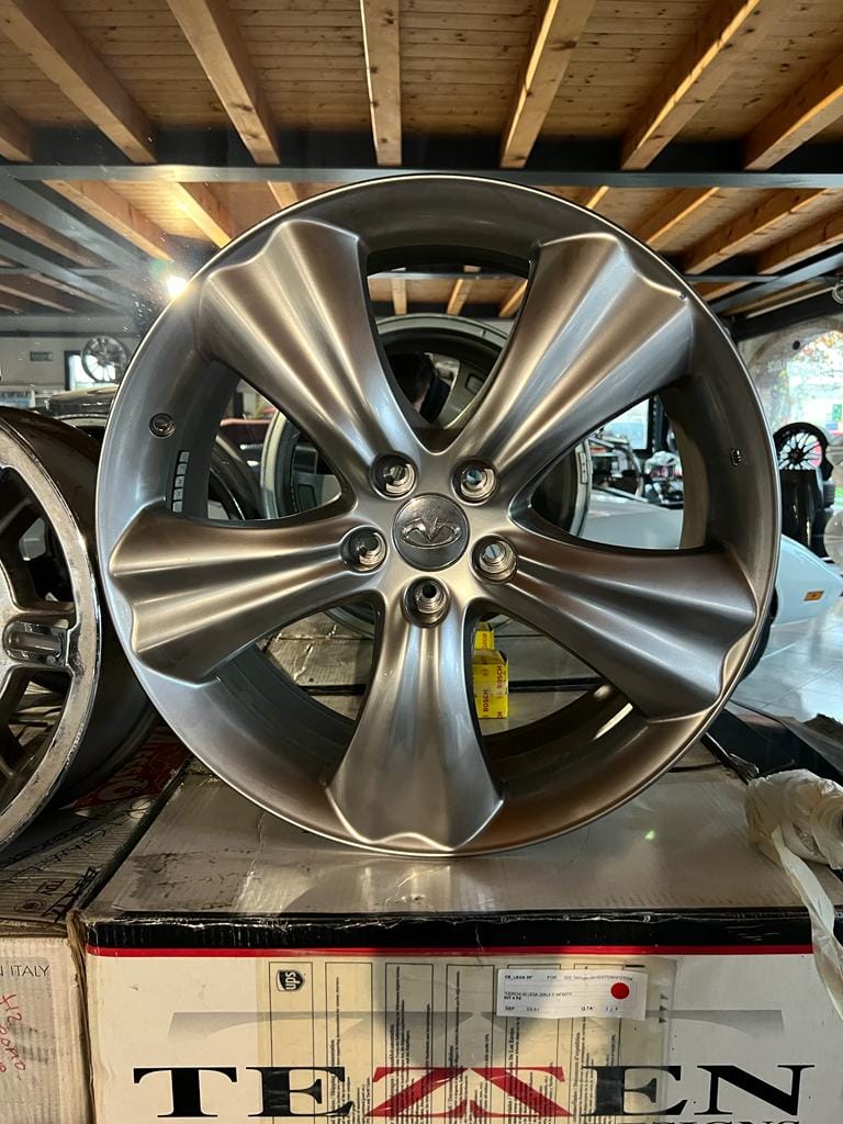 CERCHI ORIGINALI INFINITY 20"