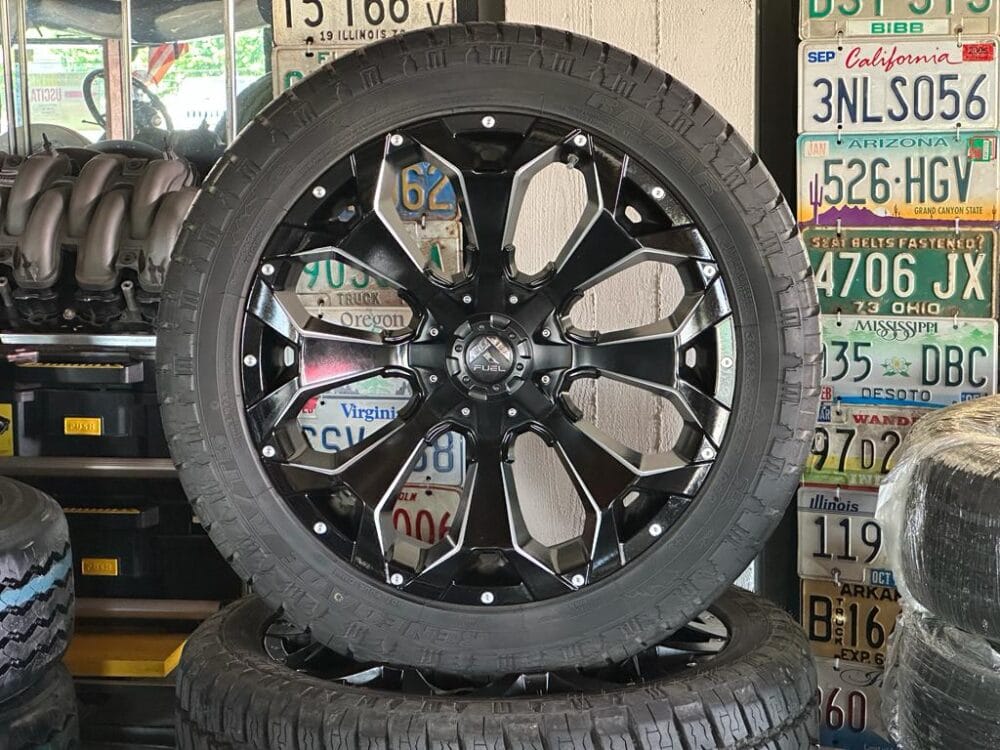 RADAR RENEGADE A/T 5 33X12.5R22 LT 109Q M+S USATE