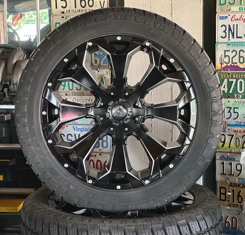 RADAR RENEGADE A/T 5 33X12.5R22 LT 109Q M+S USATE