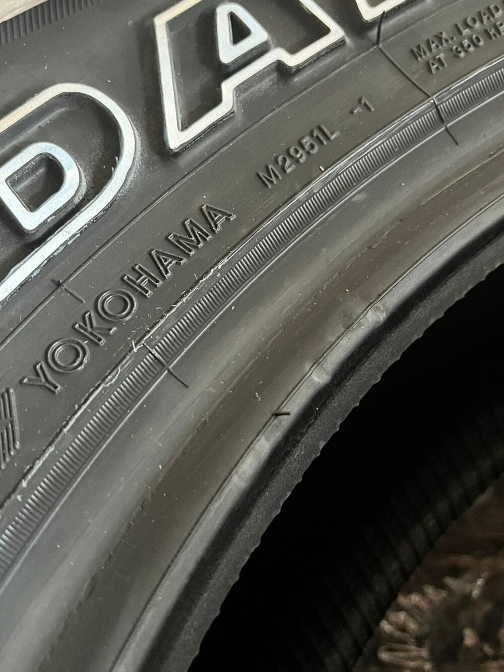 YOKOHAMA GEOLANDAR A/T G015 255/75R17