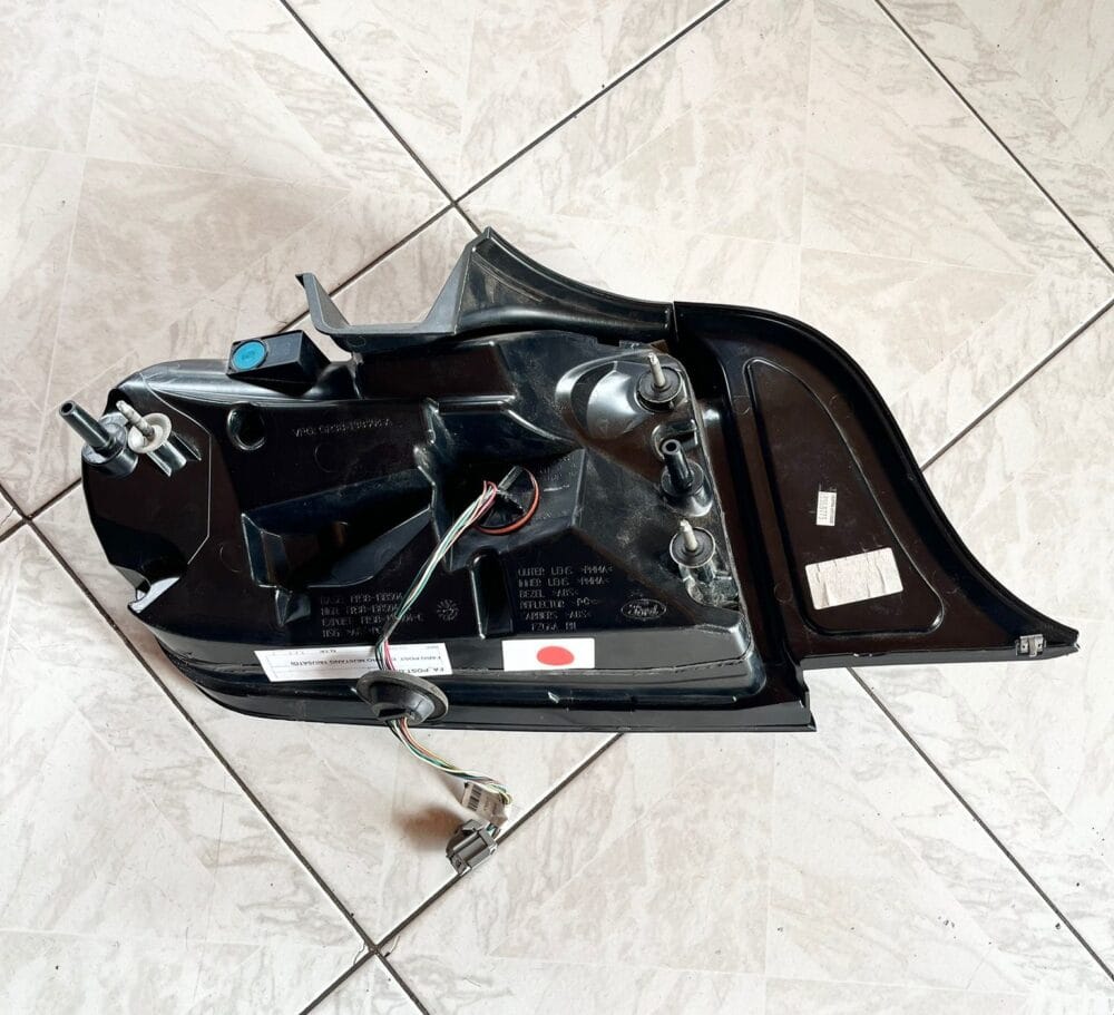 FARO POSTERIORE DX FORD MUSTANG 2015/2017