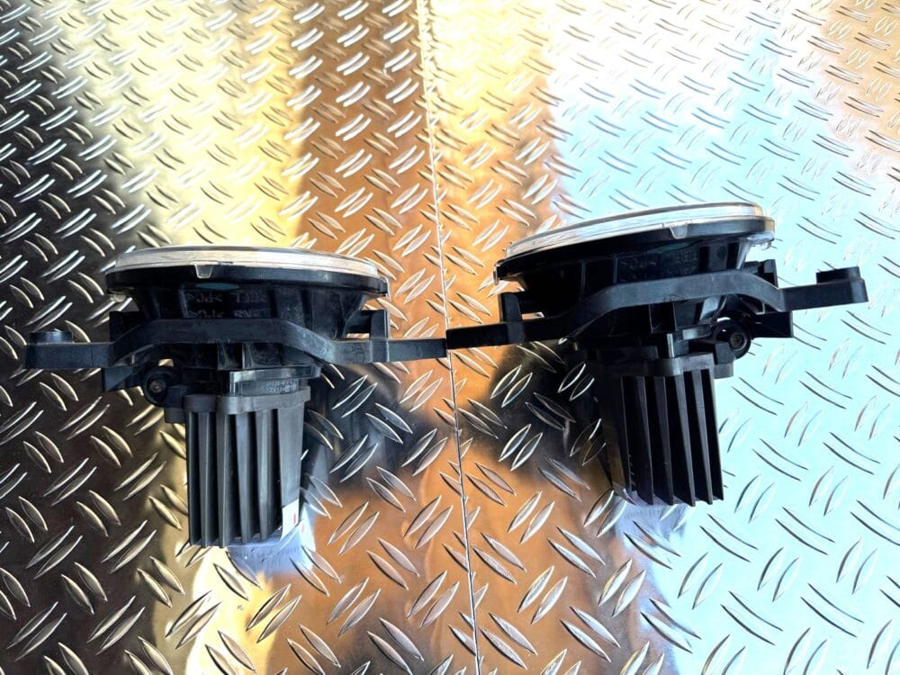 COPPIA FENDINEBBIA LED PER GRIGLIA ANT FORD MUSTANG 2013/2014