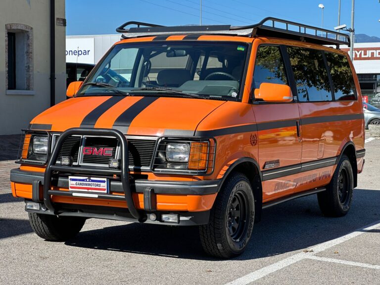 GMC SAFARI - 4X4 - 7 POSTI